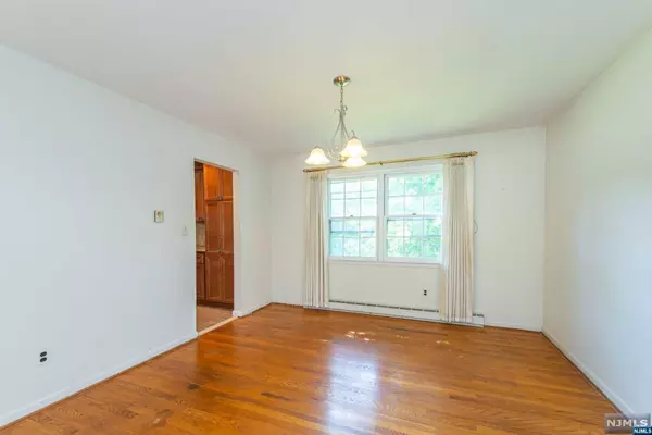 Woodland Park, NJ 07424,411 Rifle Camp RD