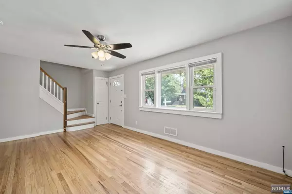 Paterson, NJ 07503,145-147 Illinois AVE