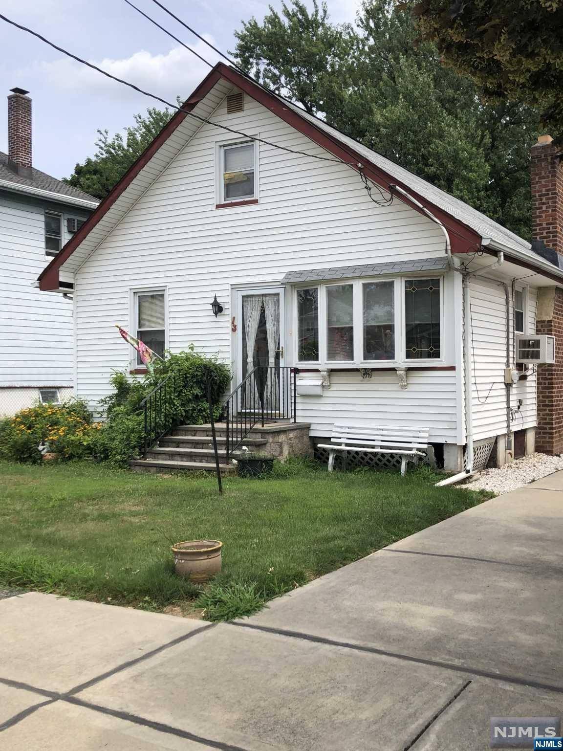 13 Wickers ST, Clifton, NJ 07014