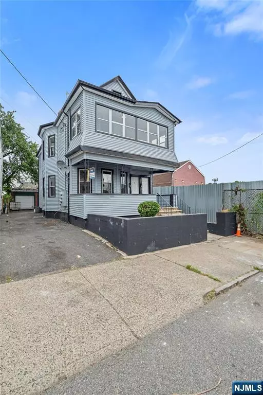 Paterson, NJ 07501,227-229 Lawrence ST