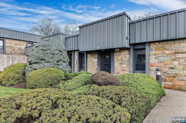 Emerson, NJ 07630,466 Old Hook RD #11