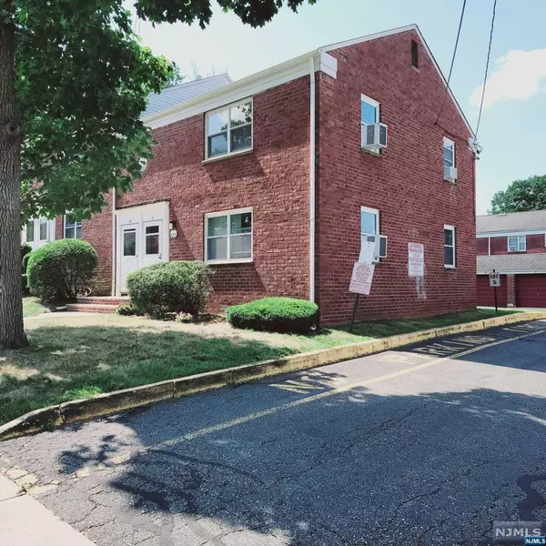 471 Crestwood AVE #52, Hackensack, NJ 07601