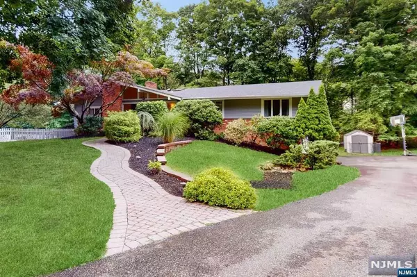 River Vale, NJ 07675,811 Bailey RD