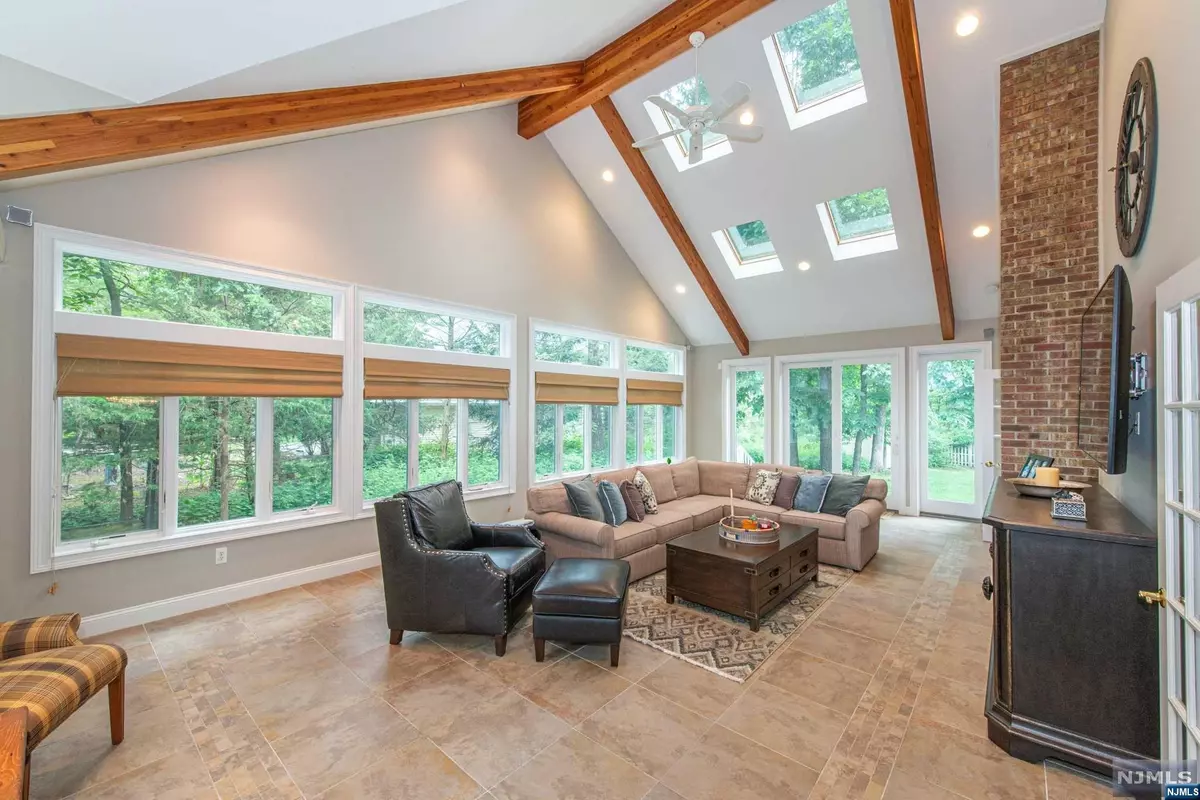 Montville Township, NJ 07045,48 Upper Mountain AVE