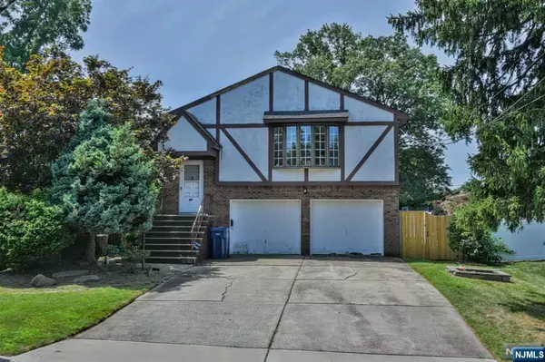 89 Gibson BLVD, Clark, NJ 07066
