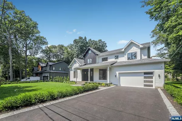 Haworth, NJ 07641,417 Sylvan PL