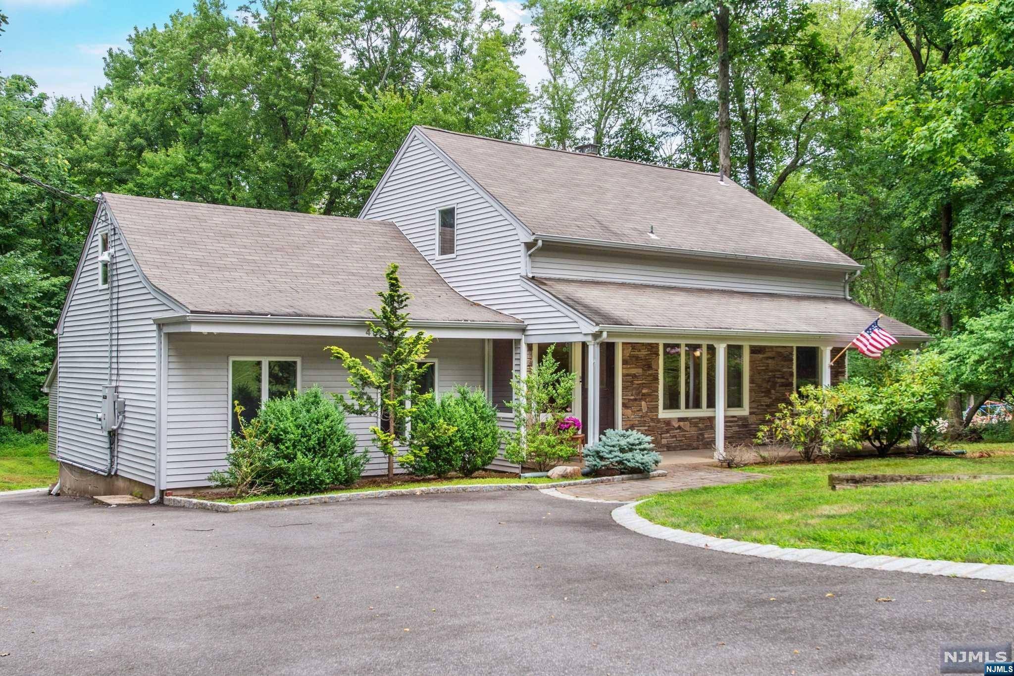 484 Sicomac AVE, Wyckoff, NJ 07481