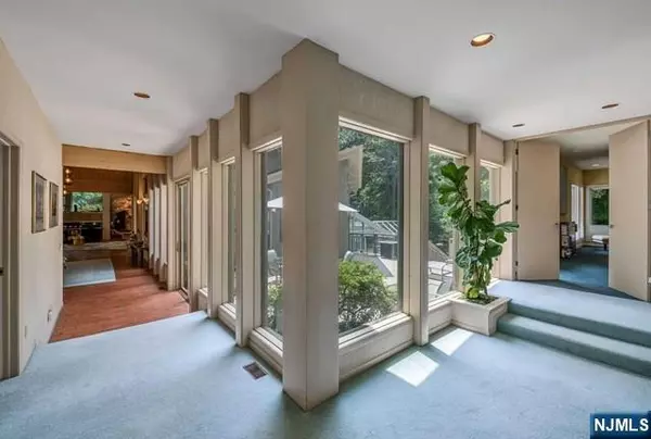 Alpine, NJ 07620,9 Marie Major DR