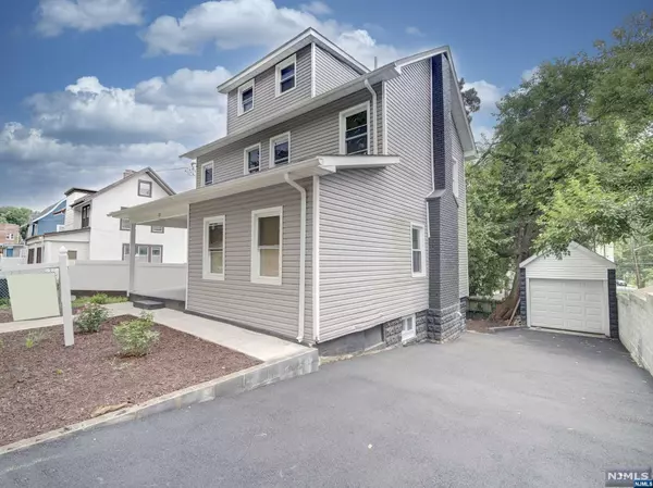 22-24 Pine Grove TER, Newark, NJ 07106