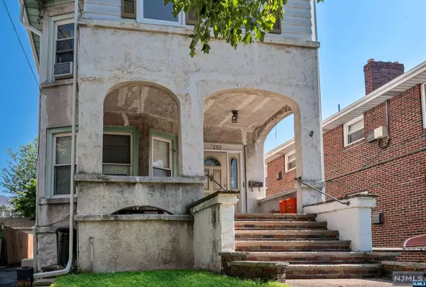 East Rutherford, NJ 07073,203 Main ST