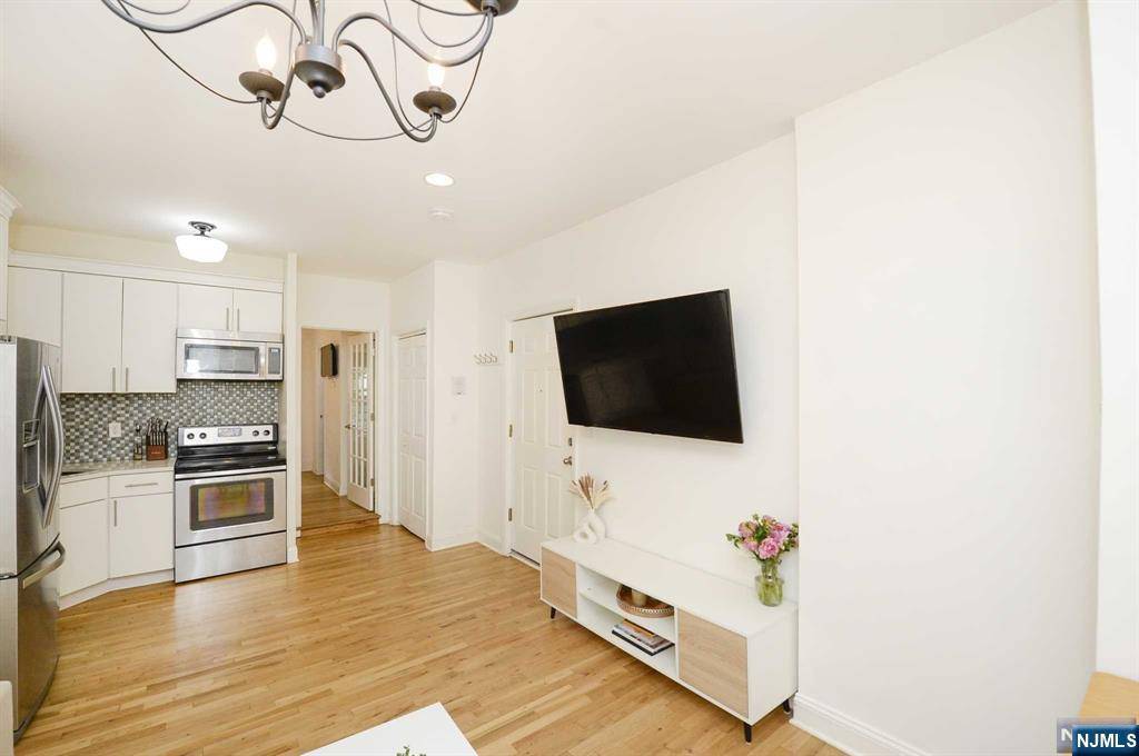 Hoboken, NJ 07030,128 Garden ST #1