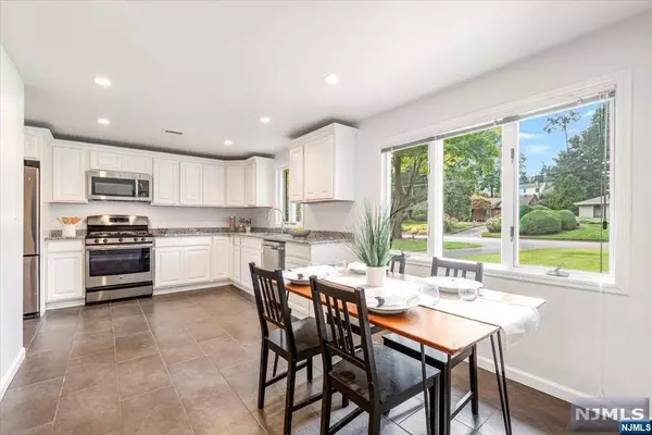 Ramsey, NJ 07446,280 Davidson AVE