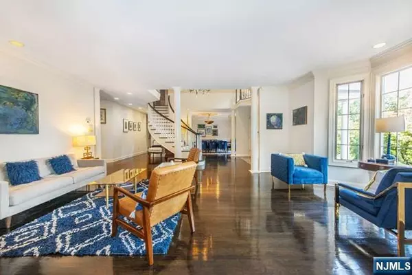 Chester Township, NJ 07930,1 Chilton RD