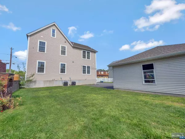 Clifton, NJ 07013,19 Sade ST