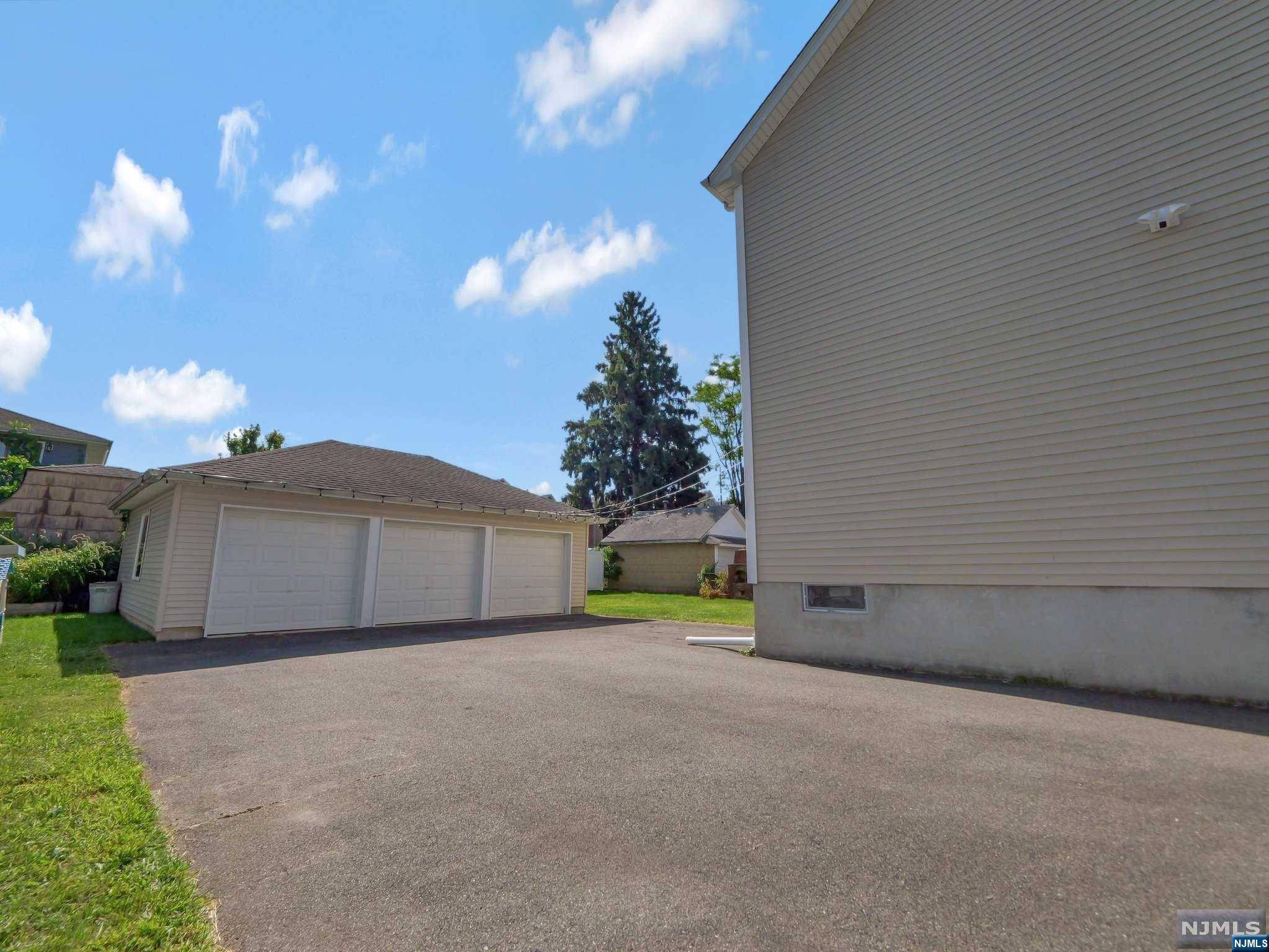 Clifton, NJ 07013,19 Sade ST