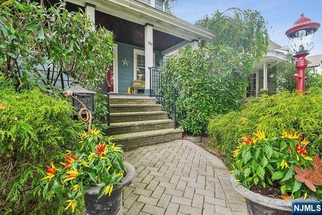 Glen Ridge, NJ 07028,88 Carteret ST