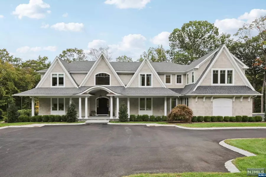 15 W Church, Saddle River, NJ 07458