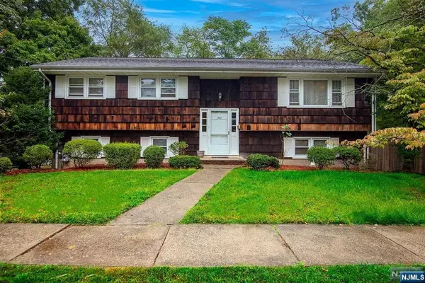 221 Hasbrouck AVE, Emerson, NJ 07630