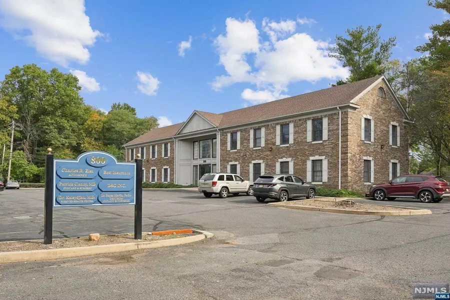 800 Wyckoff AVE #102, Wyckoff, NJ 07481