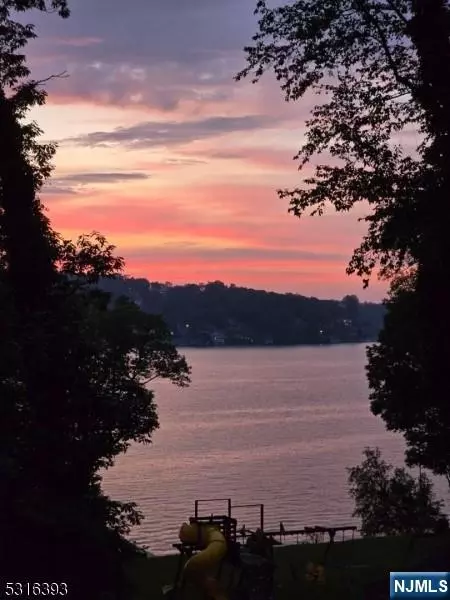 Mount Arlington Boro, NJ 07856,485 Windemere AVE