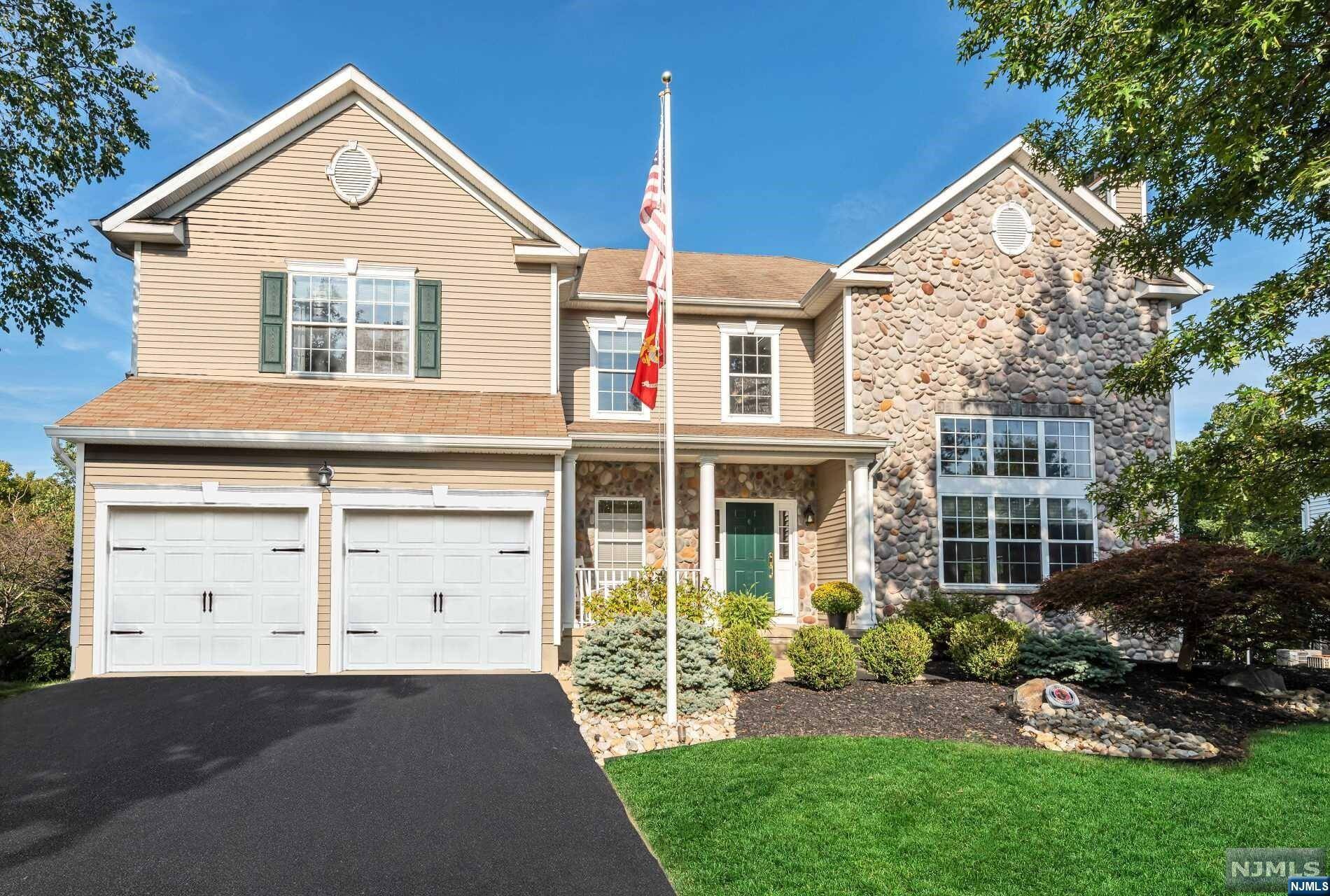 83 Hill Hollow RD, Jefferson Township, NJ 07849