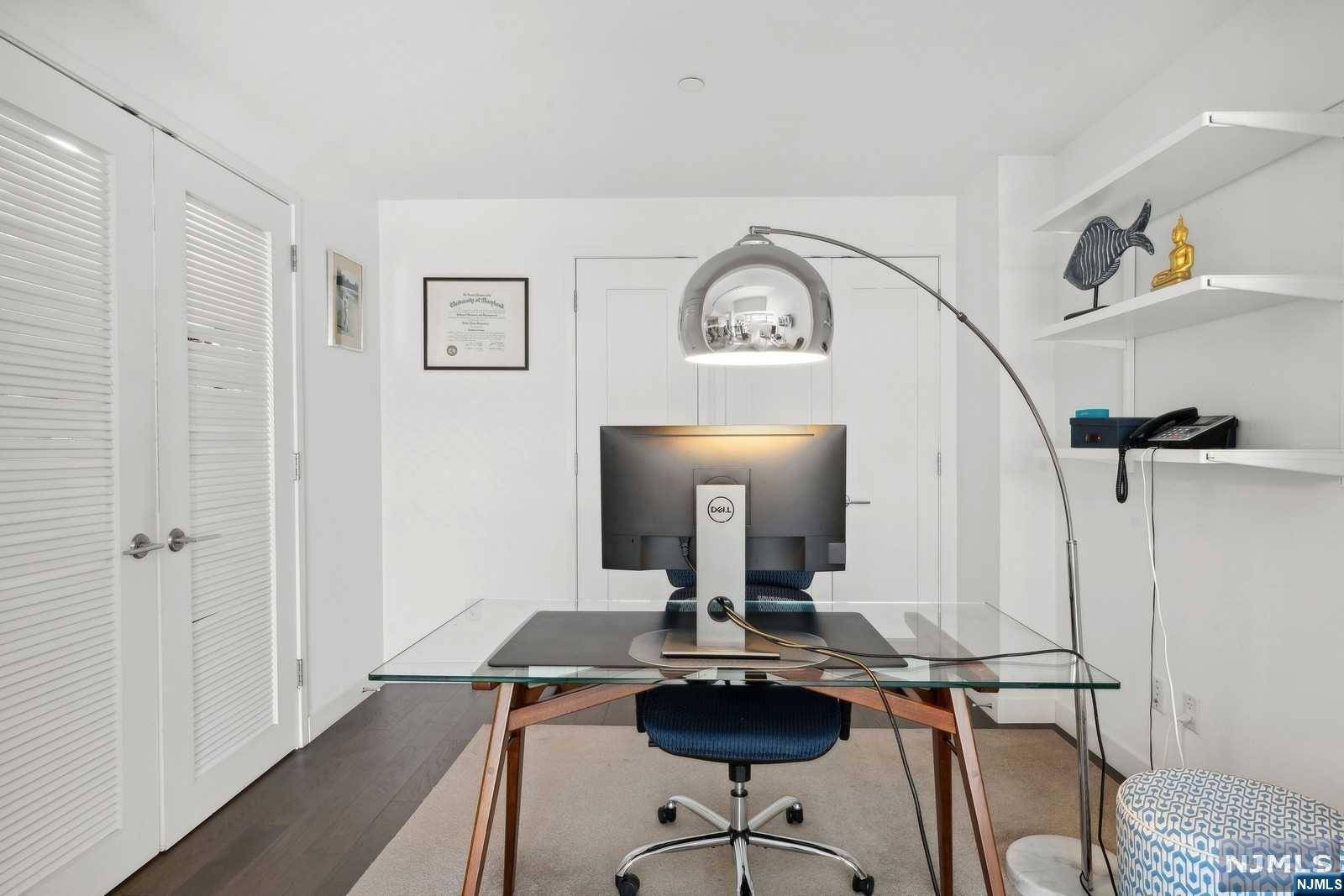 Weehawken, NJ 07086,800 Avenue Port Imp #309