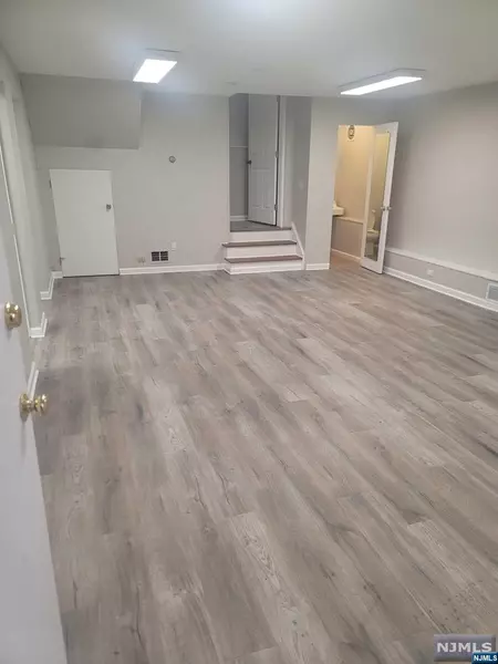 333 Fairview AVE #Lower Level, Westwood, NJ 07675