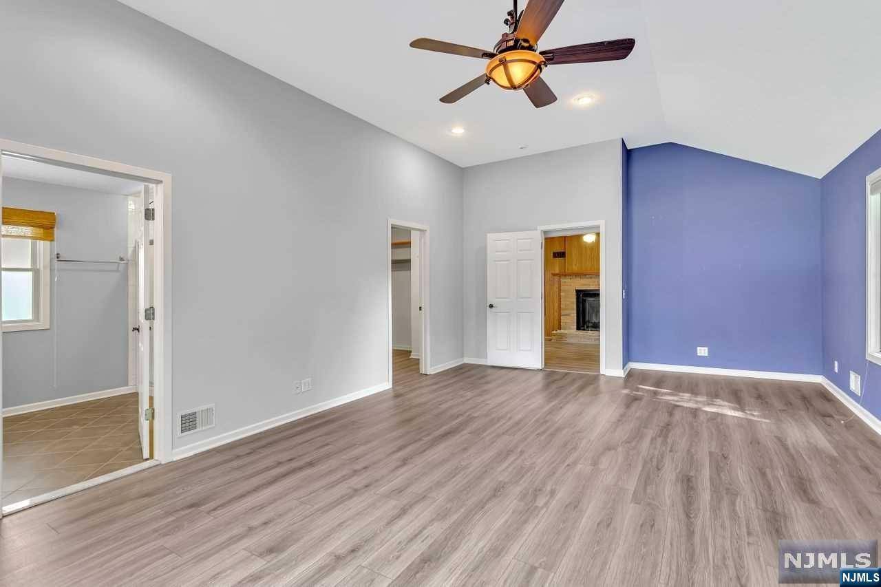 Green Brook, NJ 08812,123 Warrenville RD