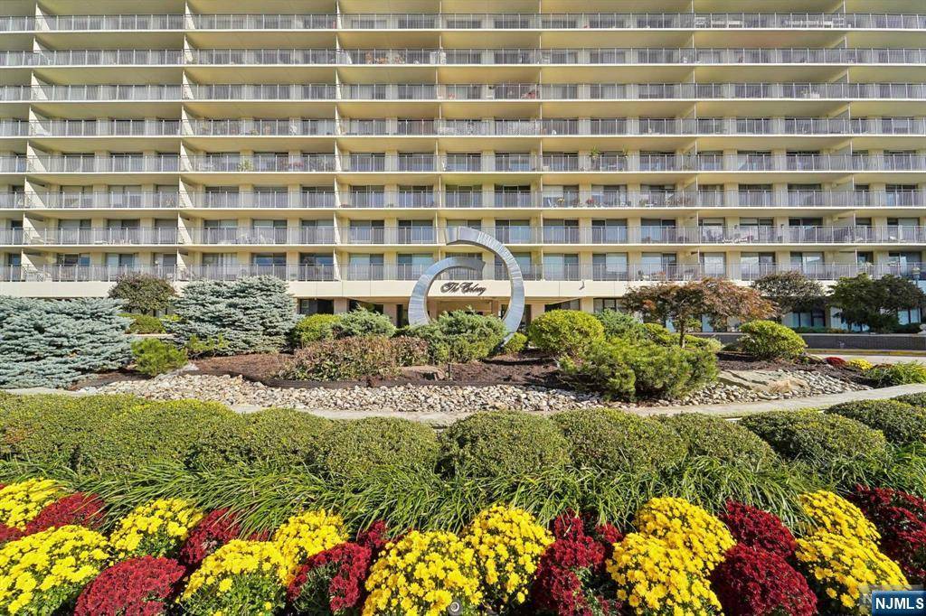 Fort Lee, NJ 07024,1530 Palisade AVE #8M