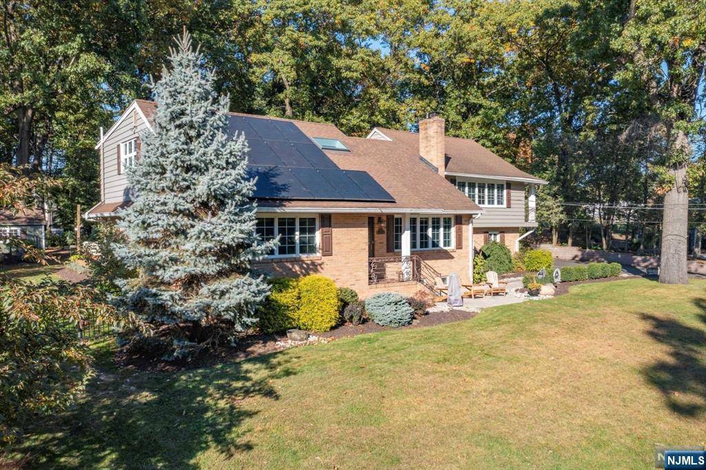 North Haledon, NJ 07508,63 Grandview DR