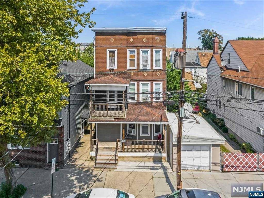 Passaic, NJ 07055,70 Passaic ST