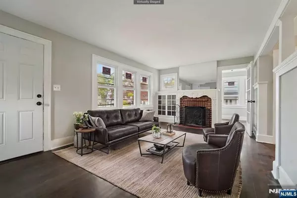 Teaneck, NJ 07666,1494 Gaylord TER