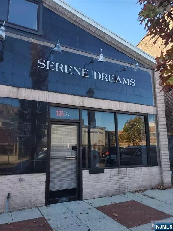 Kearny, NJ 07032,537 Kearny AVE