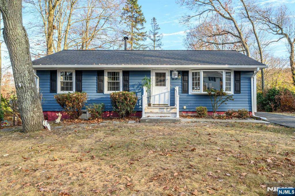 11 Delaware AVE,  Stanhope,  NJ 07874