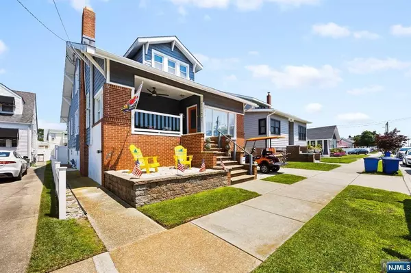 North Wildwood, NJ 08260,317 E 21st AVE