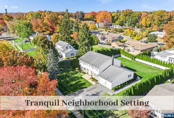 665 Kingsbridge LN, Ridgewood, NJ 07450