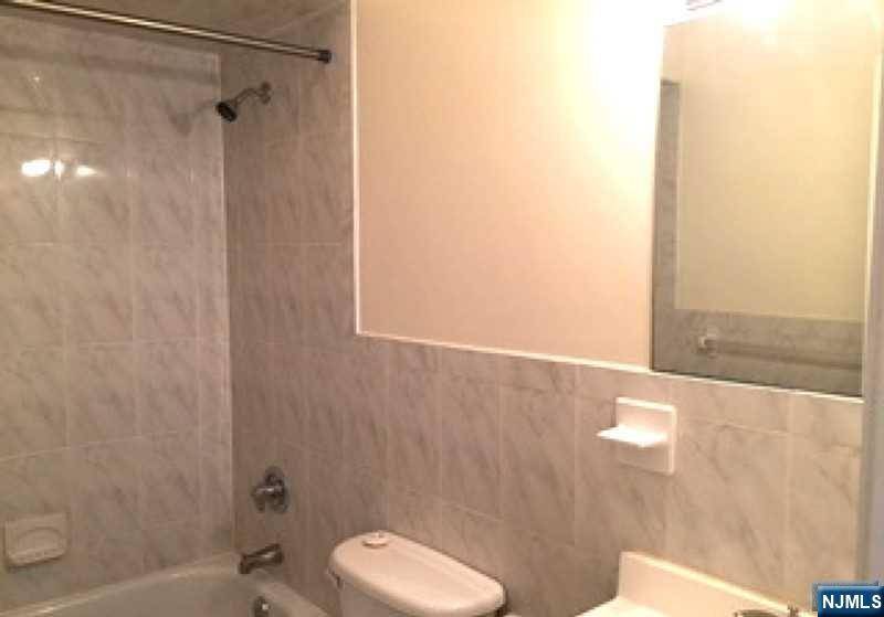 Newark, NJ 07112,115 Fabyan PL