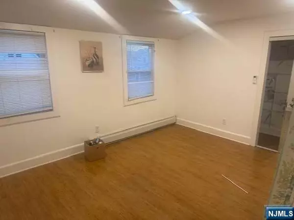 Paterson, NJ 07503,155-157 Alabama AVE