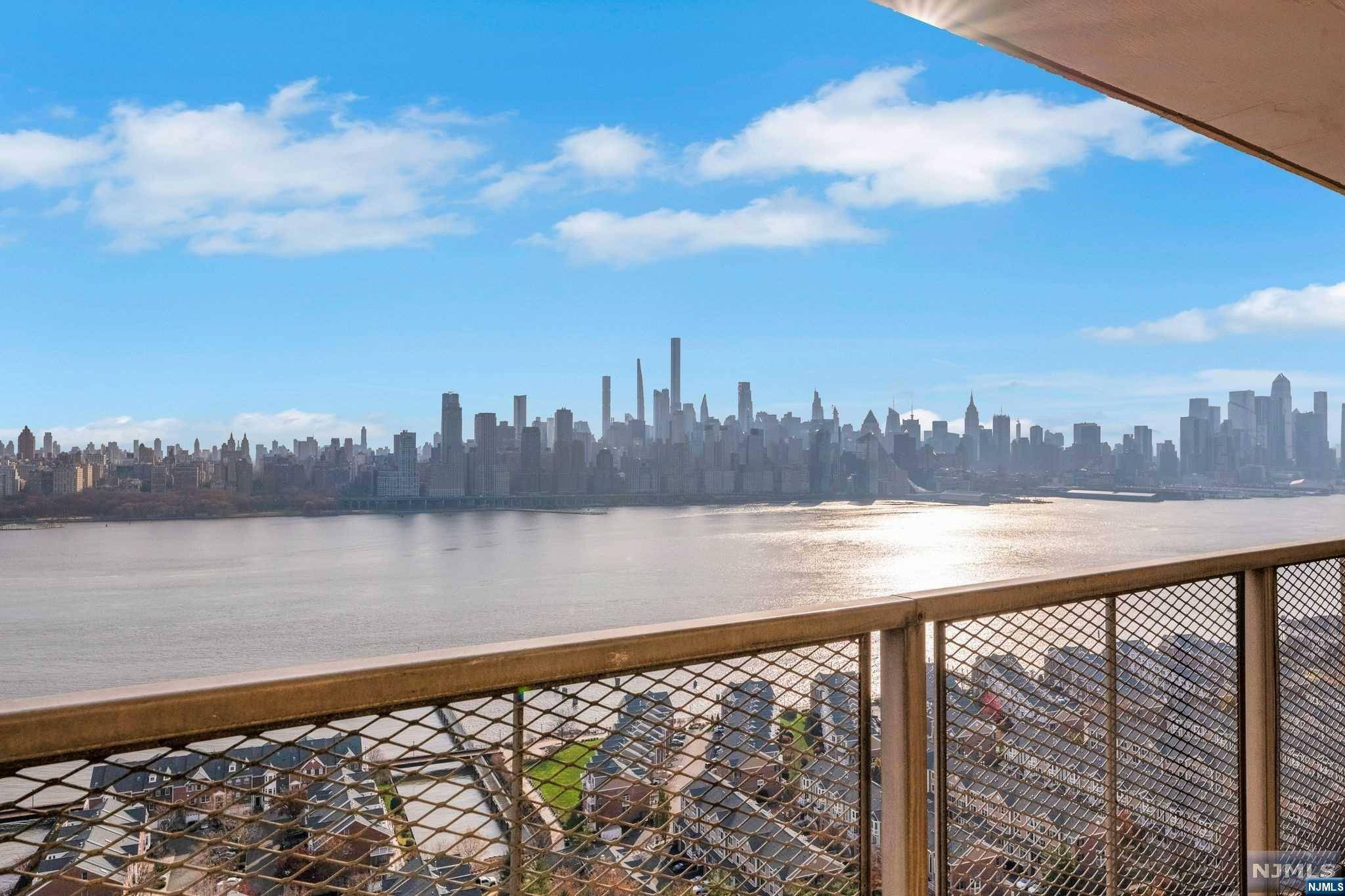 6600 Boulevard East #16B, West New York, NJ 07093
