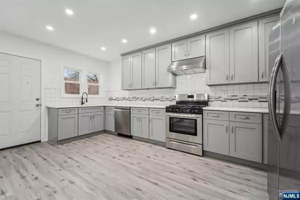 Newark, NJ 07106,115-117 N Munn AVE