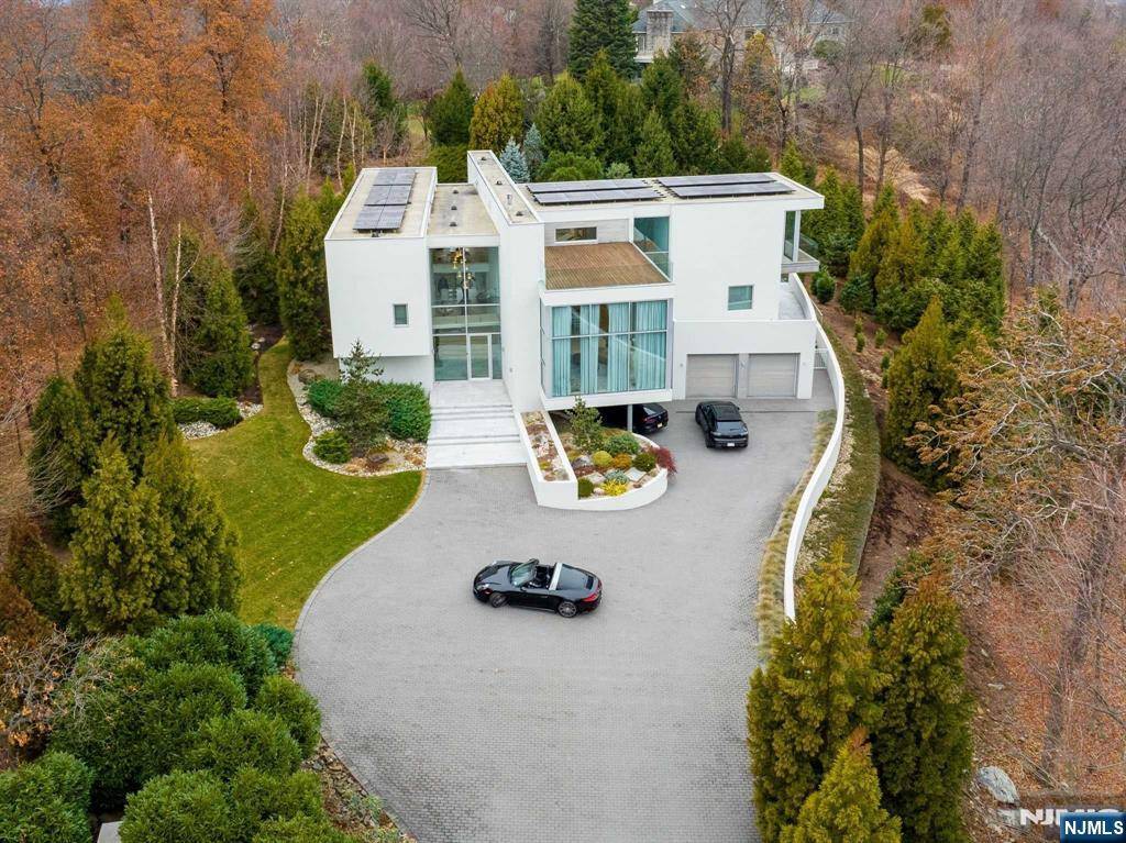 Franklin Lakes, NJ 07417,4 Penobscott PL