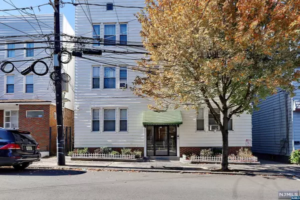91 Terhune AVE, Jersey City, NJ 07305