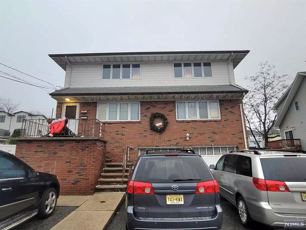 Palisades Park, NJ 07650,136 Columbus