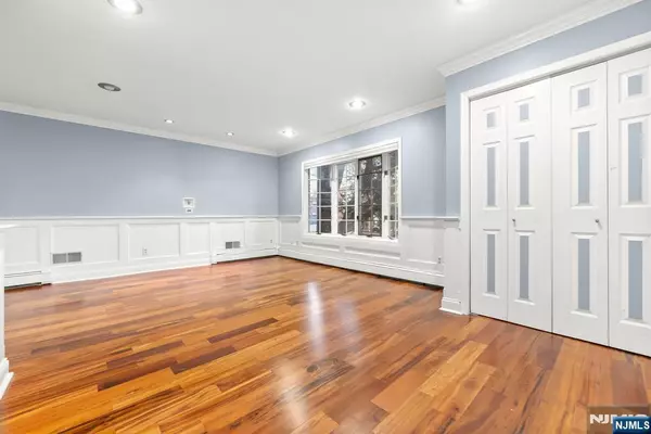 Belleville, NJ 07109,65 Frederick ST