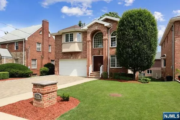 604 Abbott AVE, Ridgefield, NJ 07657