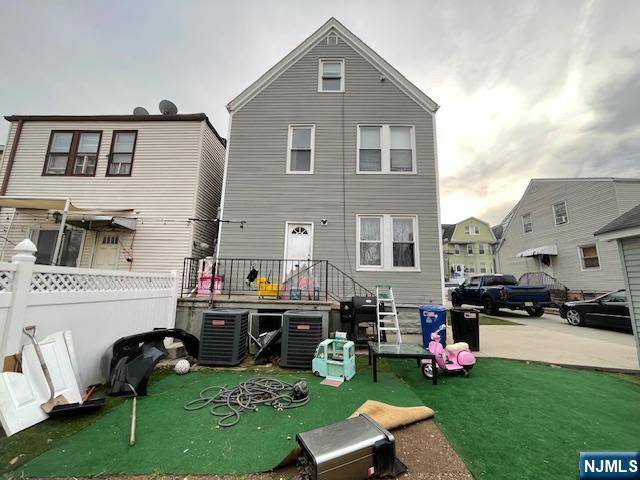 Kearny, NJ 07032,145 Hoyt ST