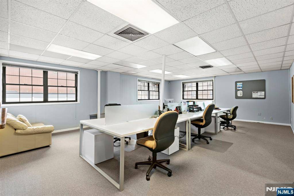 Secaucus, NJ 07094,854 8th ST