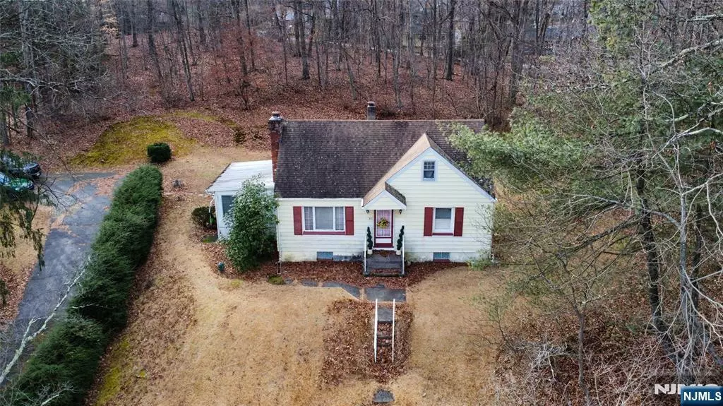 Bloomingdale, NJ 07403,31 Morse Lakes RD