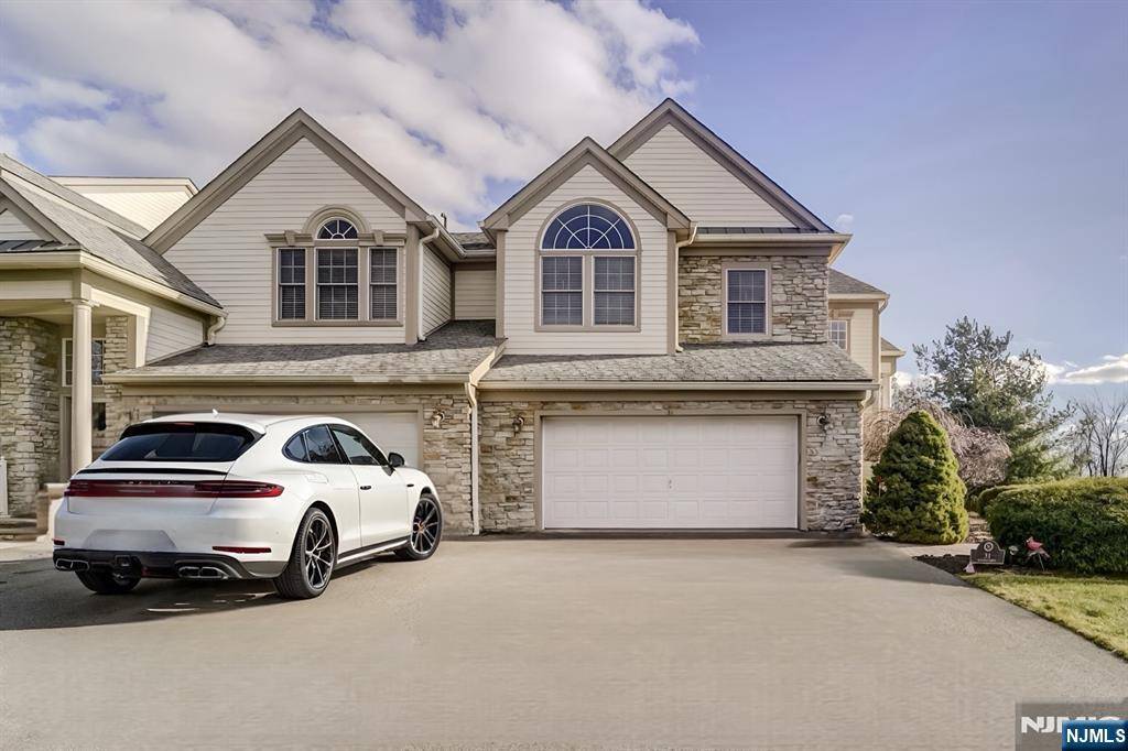 31 Skyview DR, North Haledon, NJ 07508