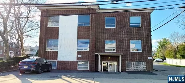 Englewood Cliffs, NJ 07632,661 E Palisade AVE #C3